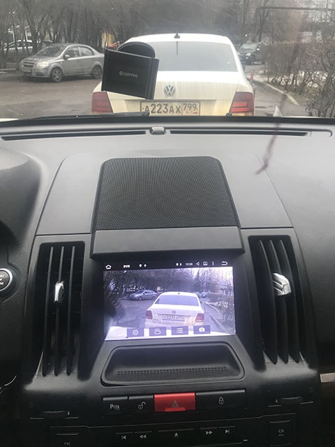 Видеорегистратор в мониторе